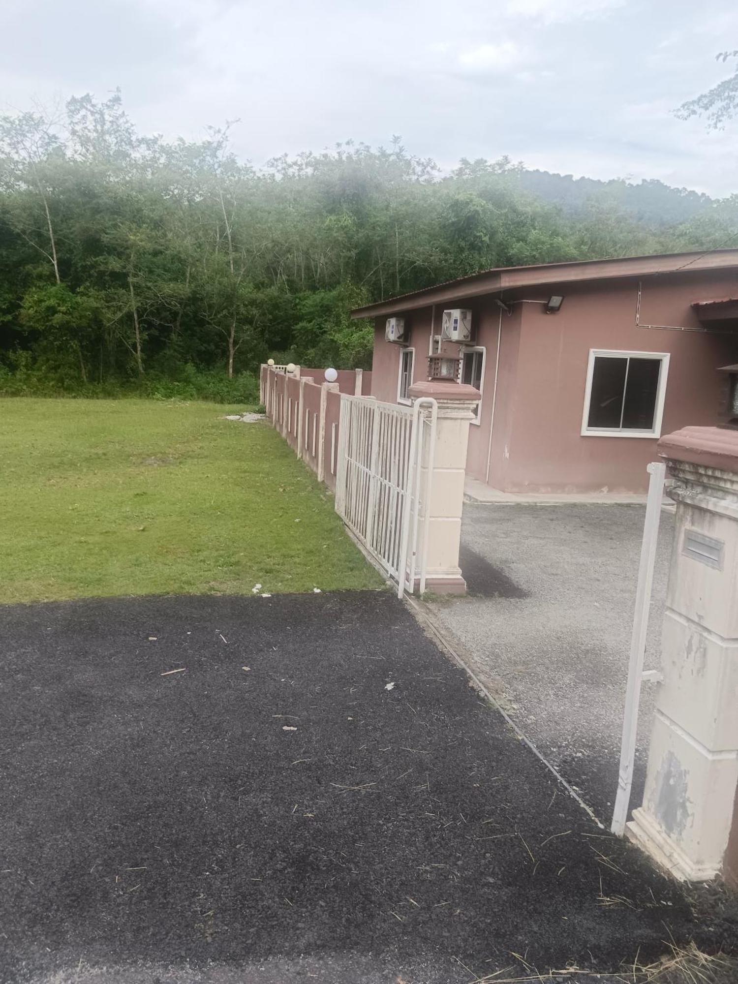 Aliza Scawa Homestay Kuala Pilah Bagian luar foto